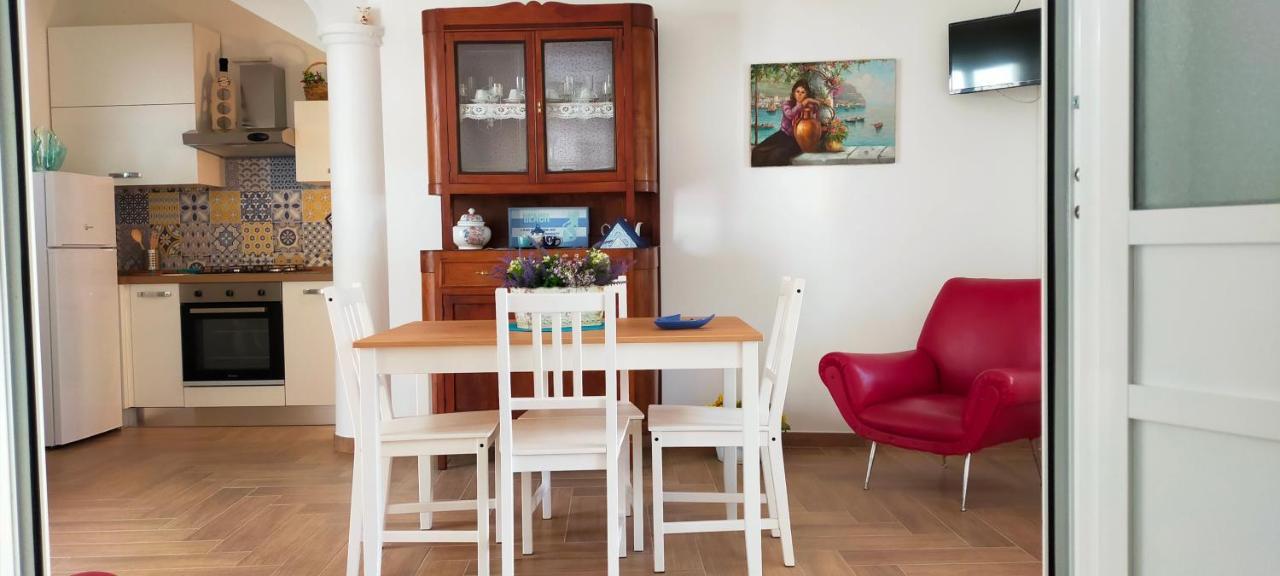 Casa Vacanze Nonna Titina Villa ลีโปราโน ภายนอก รูปภาพ